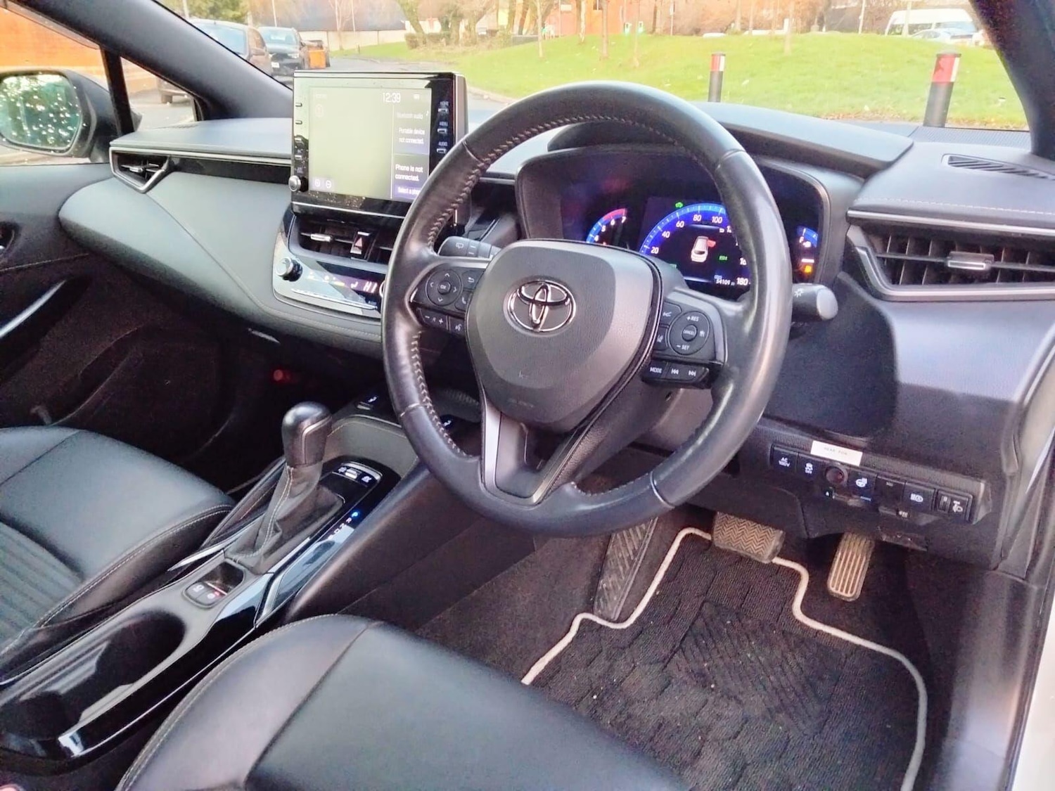 Used Toyota Prius 2025 for sale - 77015405: Photo 33