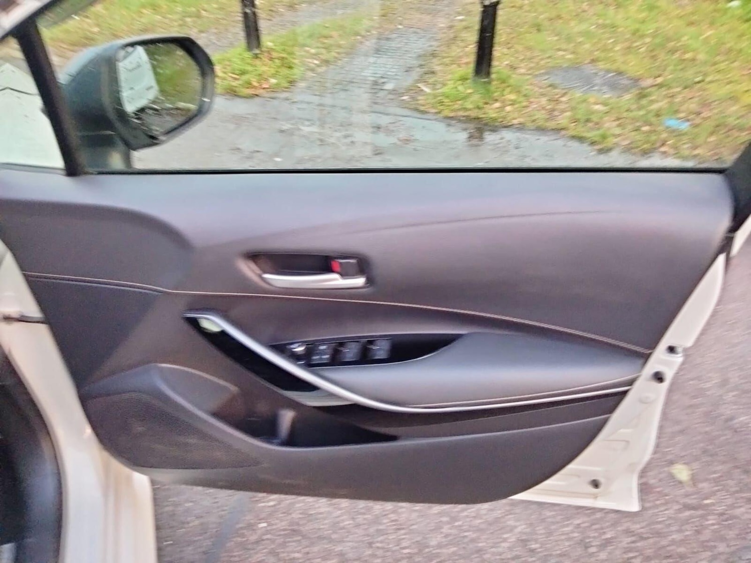 Used Toyota Prius 2025 for sale - 77015405: Photo 41