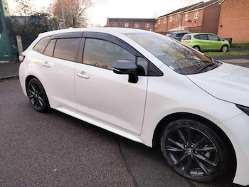 Used Toyota Prius 2021 for sale - 77015405: Photo