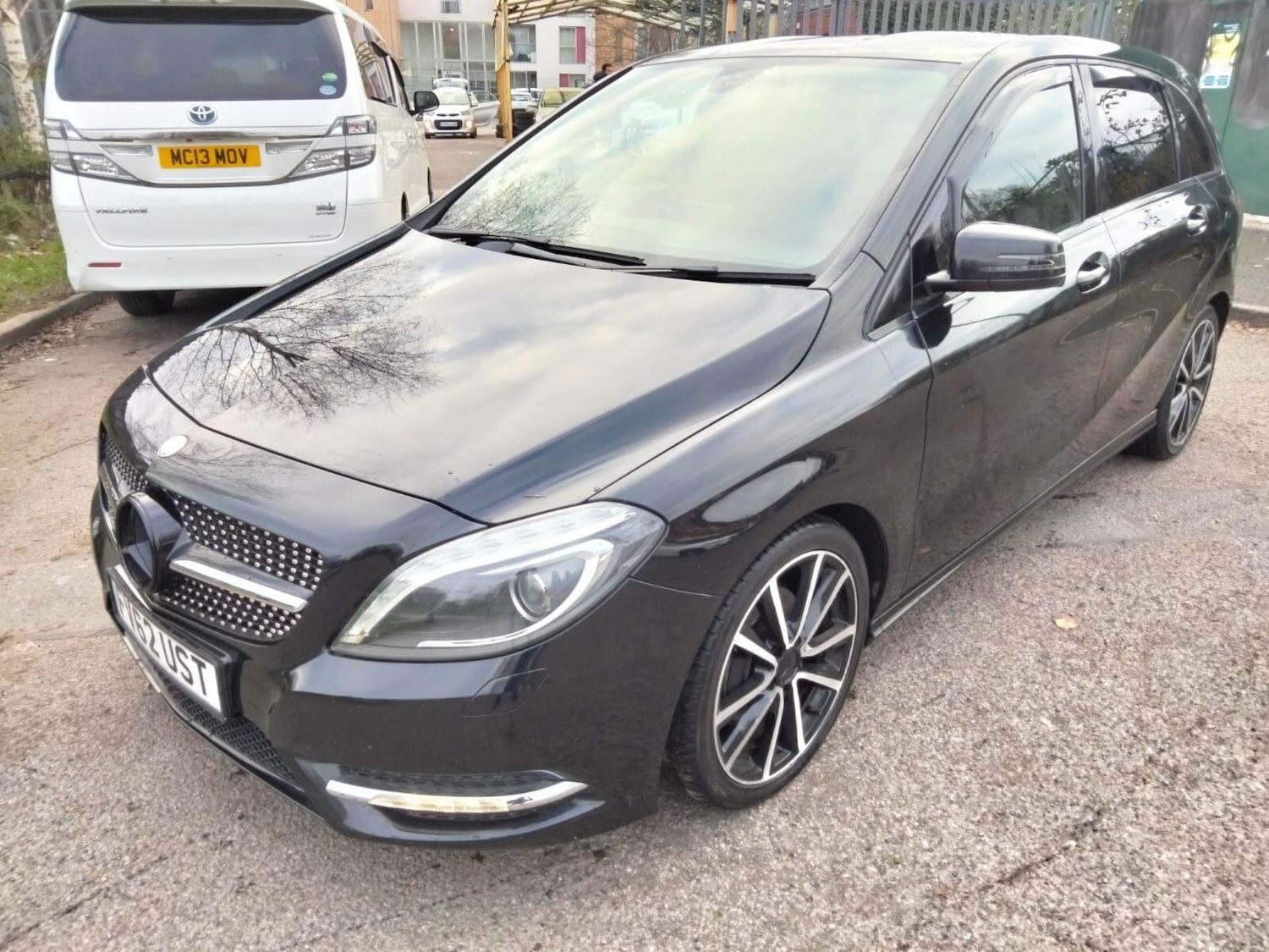 Used Mercedes-Benz B Class 2012 for sale - 77082059: Photo 15