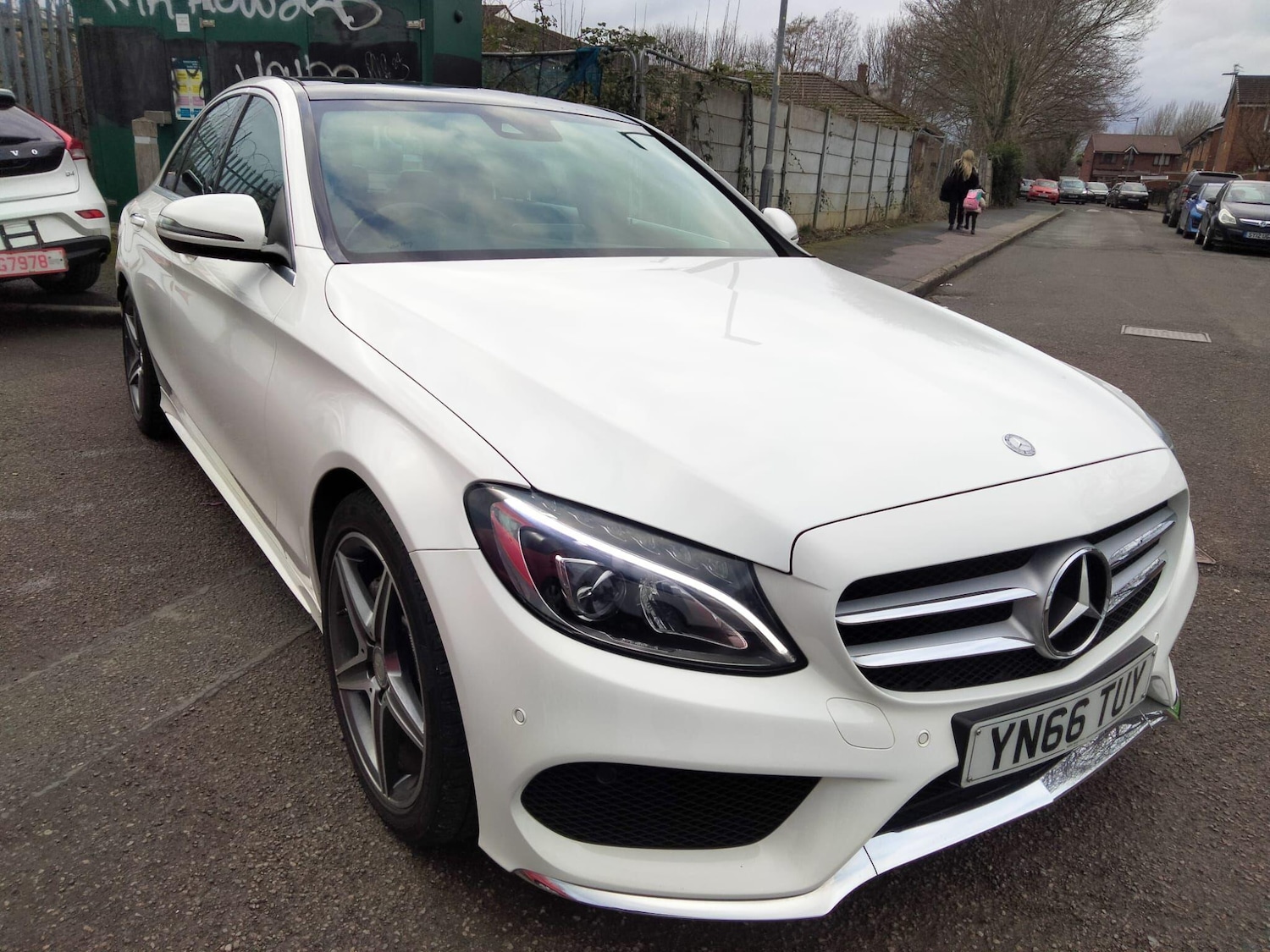 Used Mercedes-Benz C Class 2016 for sale - 77709955: Photo 4