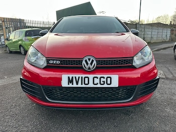 Used Volkswagen Golf 2010 for sale - 77647590: Photo