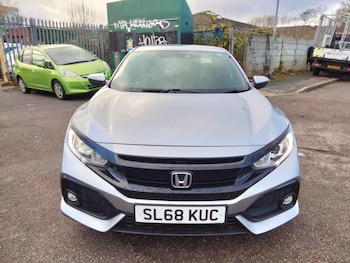 Used Honda Civic 2018 for sale - 76899511: Photo