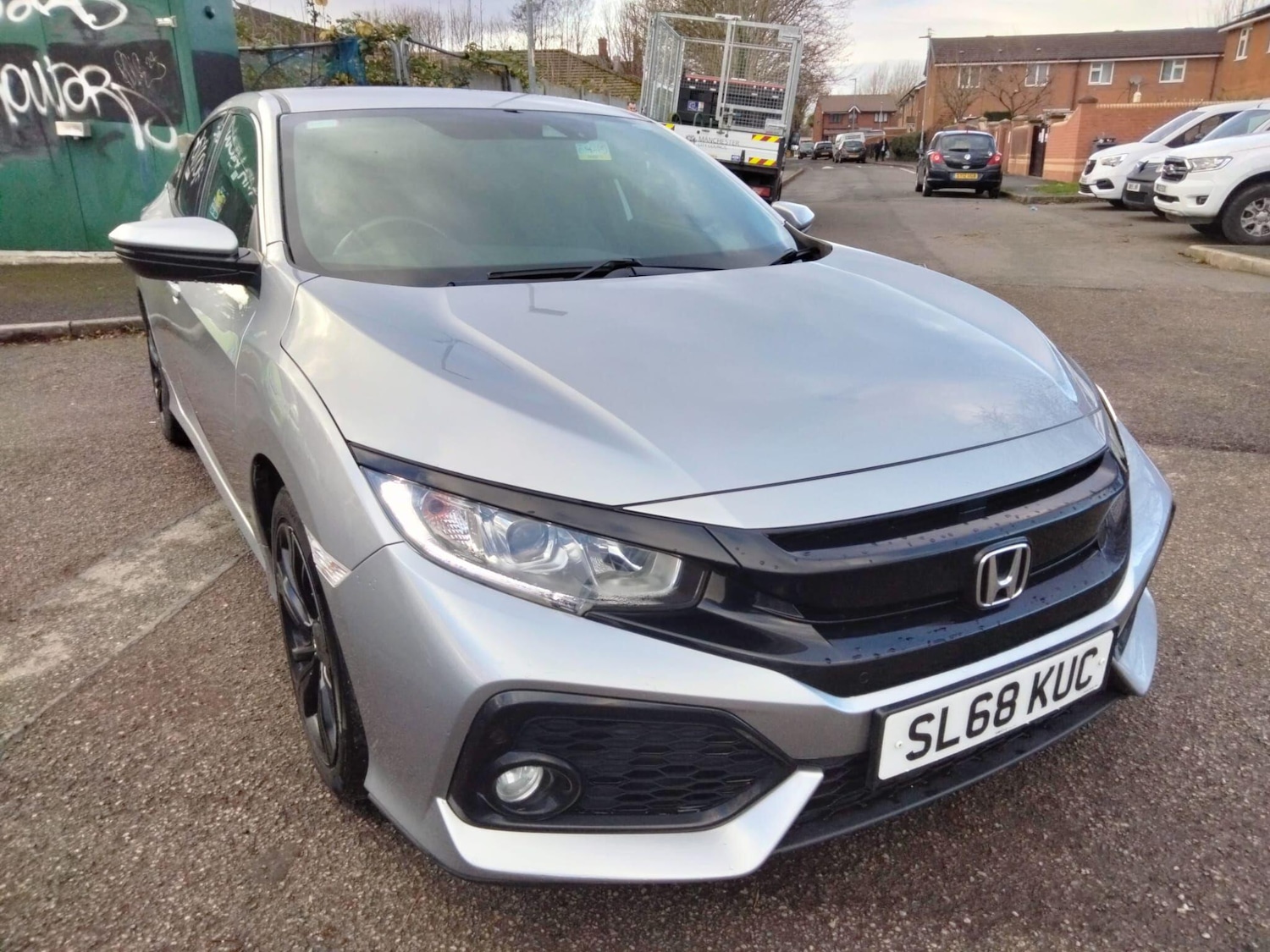 Used Honda Civic 2018 for sale - 76899511: Photo 4