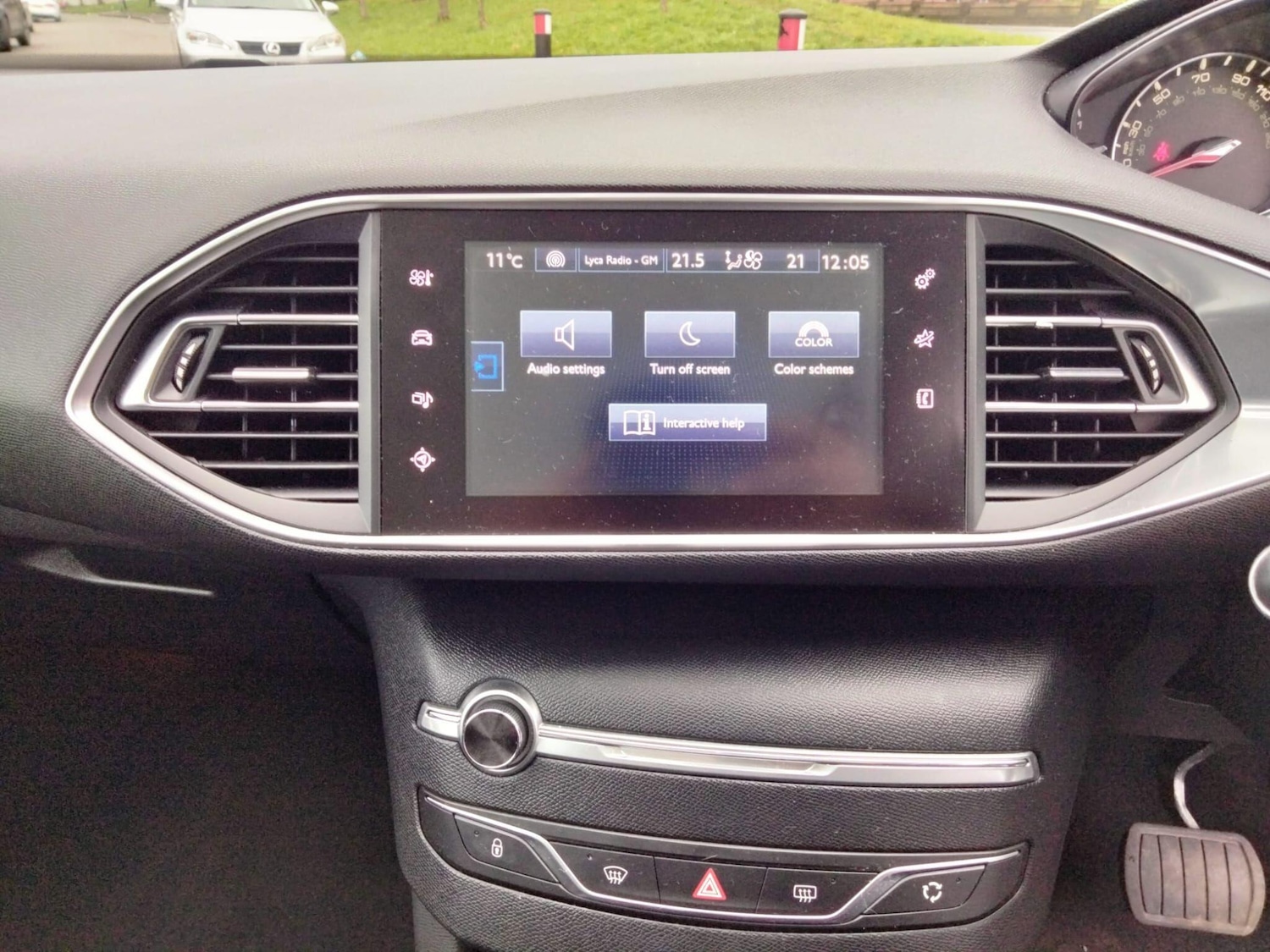 Used Peugeot 308 2014 for sale - 77670994: Photo 28