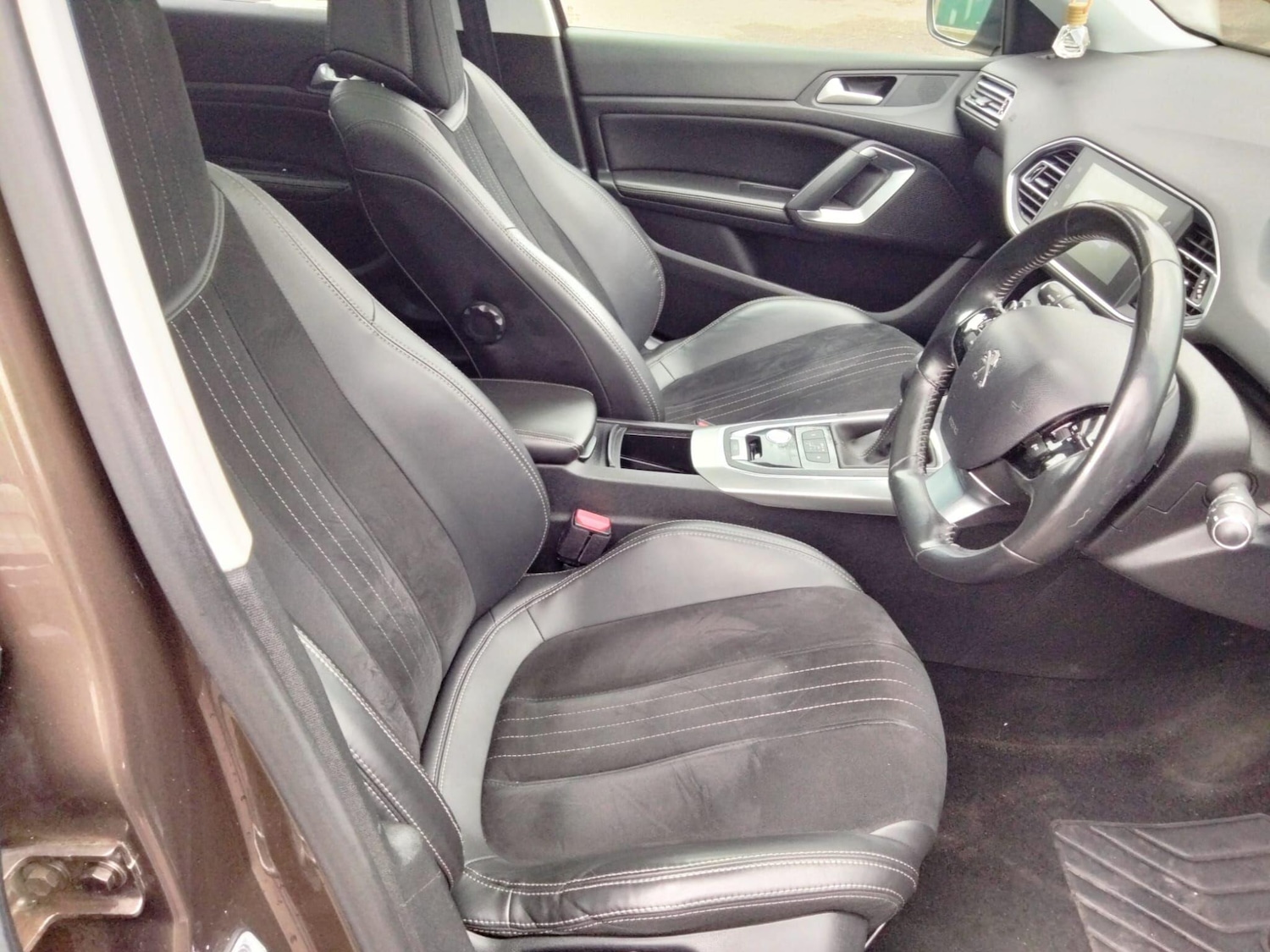 Used Peugeot 308 2014 for sale - 77670994: Photo 36