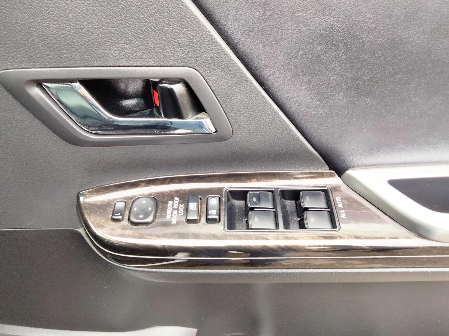 Used Toyota Vellfire for sale - 76512478: Photo 54