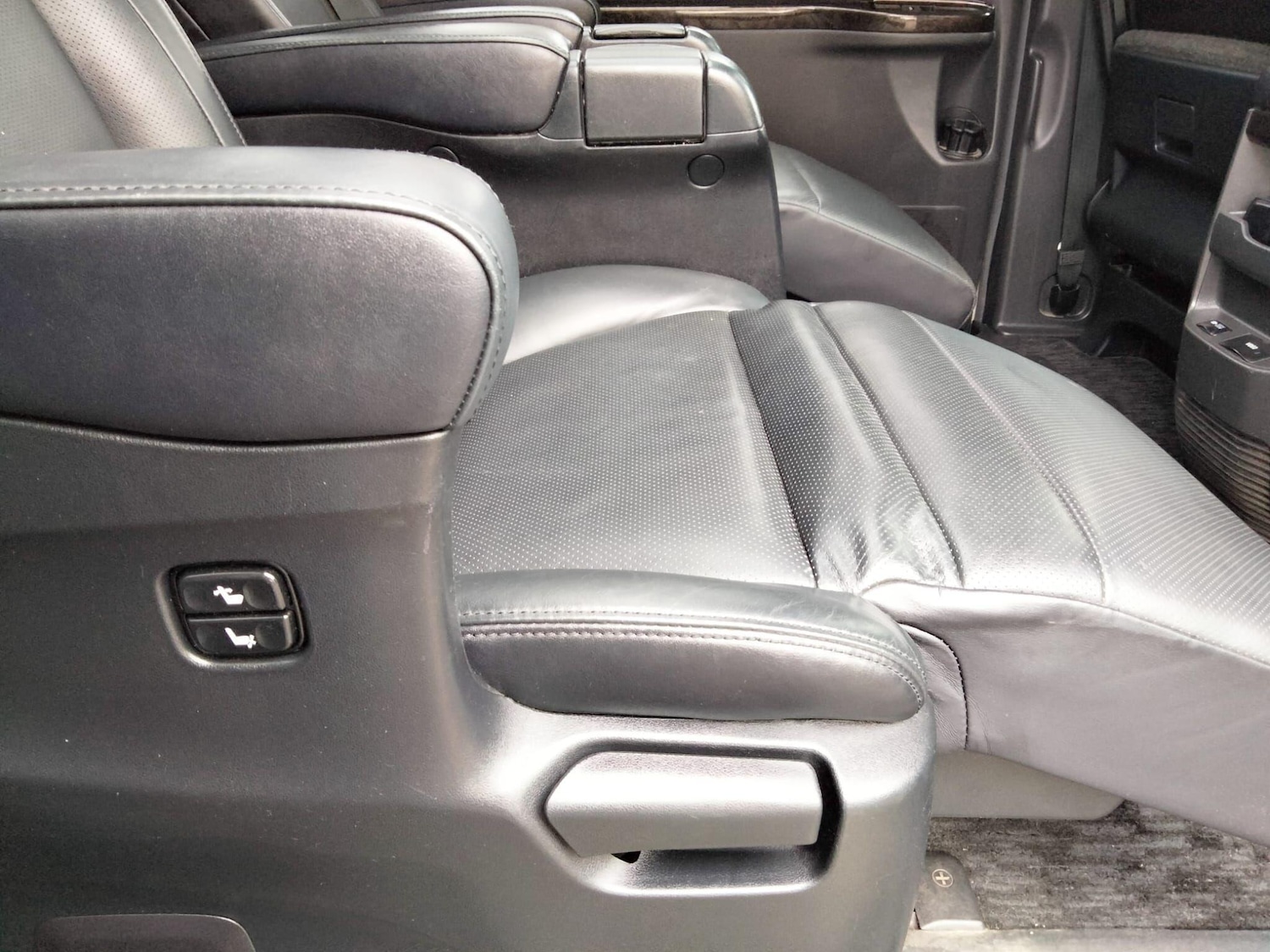 Used Toyota Vellfire for sale - 76512478: Photo 58