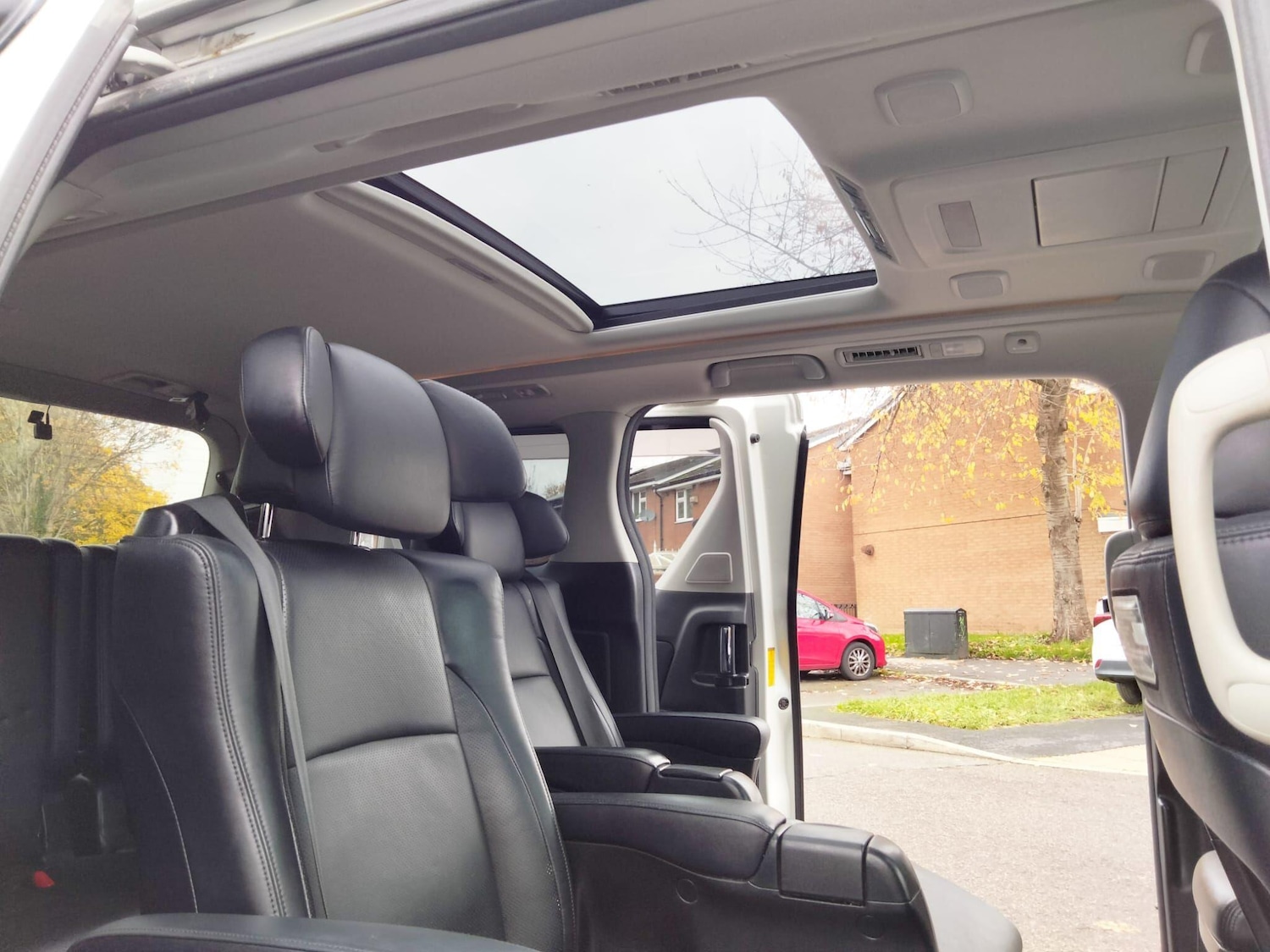 Used Toyota Vellfire for sale - 76512478: Photo 68