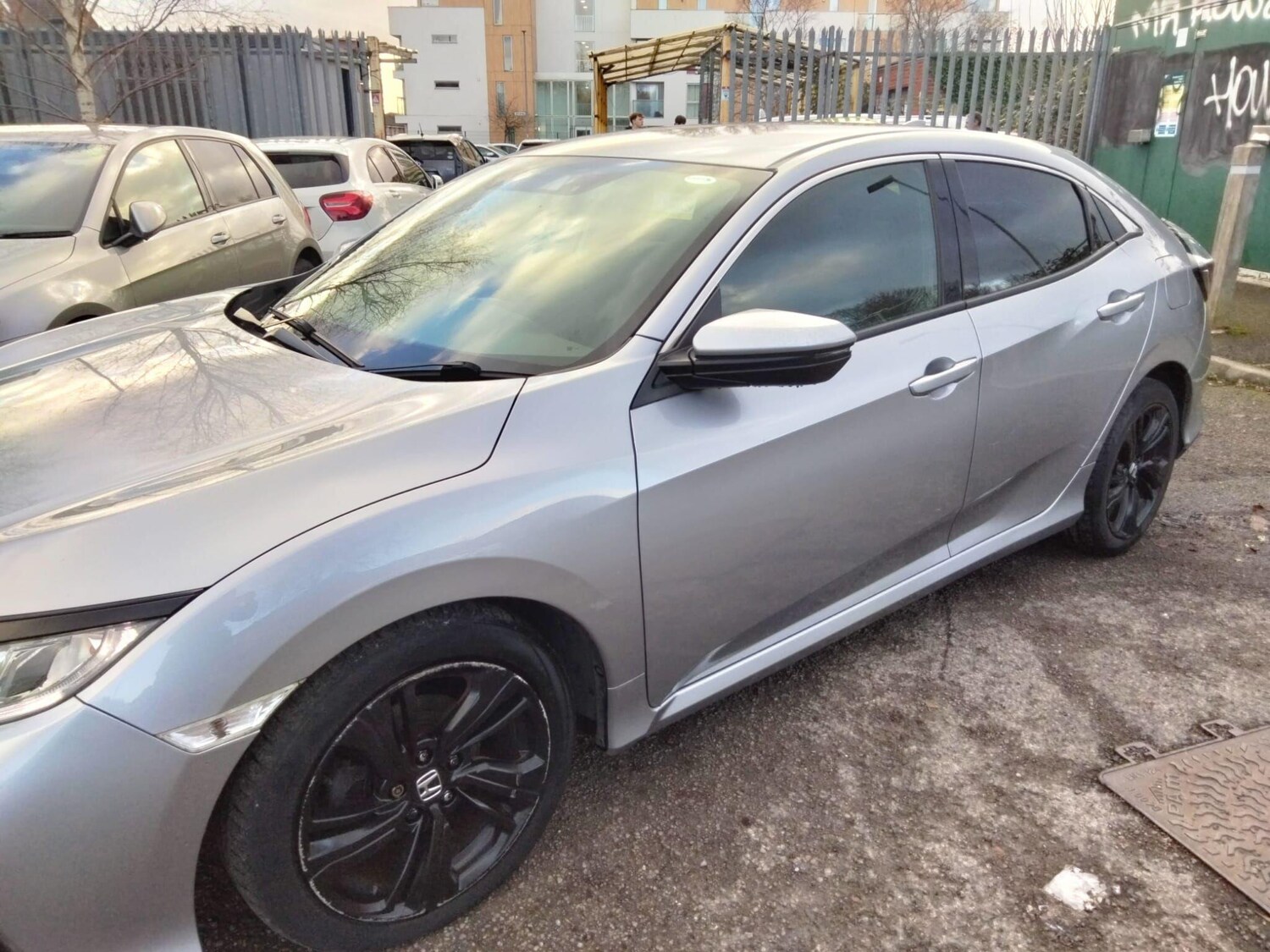 Used Honda Civic 2018 for sale - 77647597: Photo 15