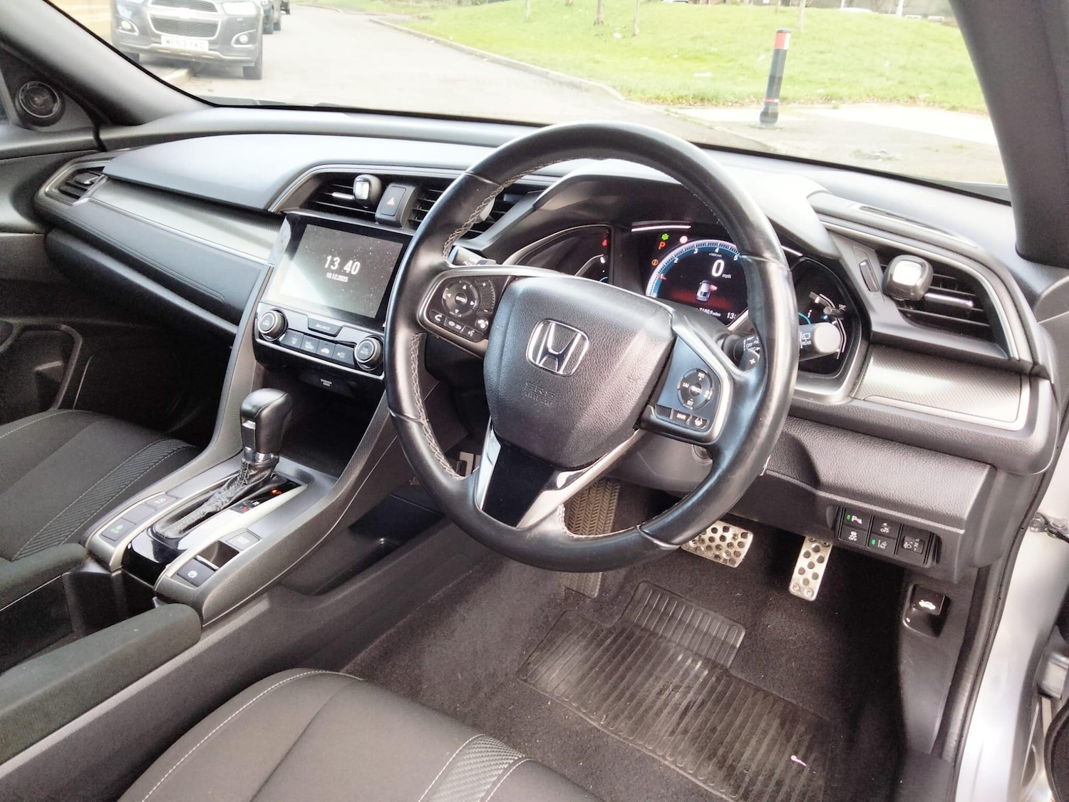 Used Honda Civic 2018 for sale - 77647597: Photo 26