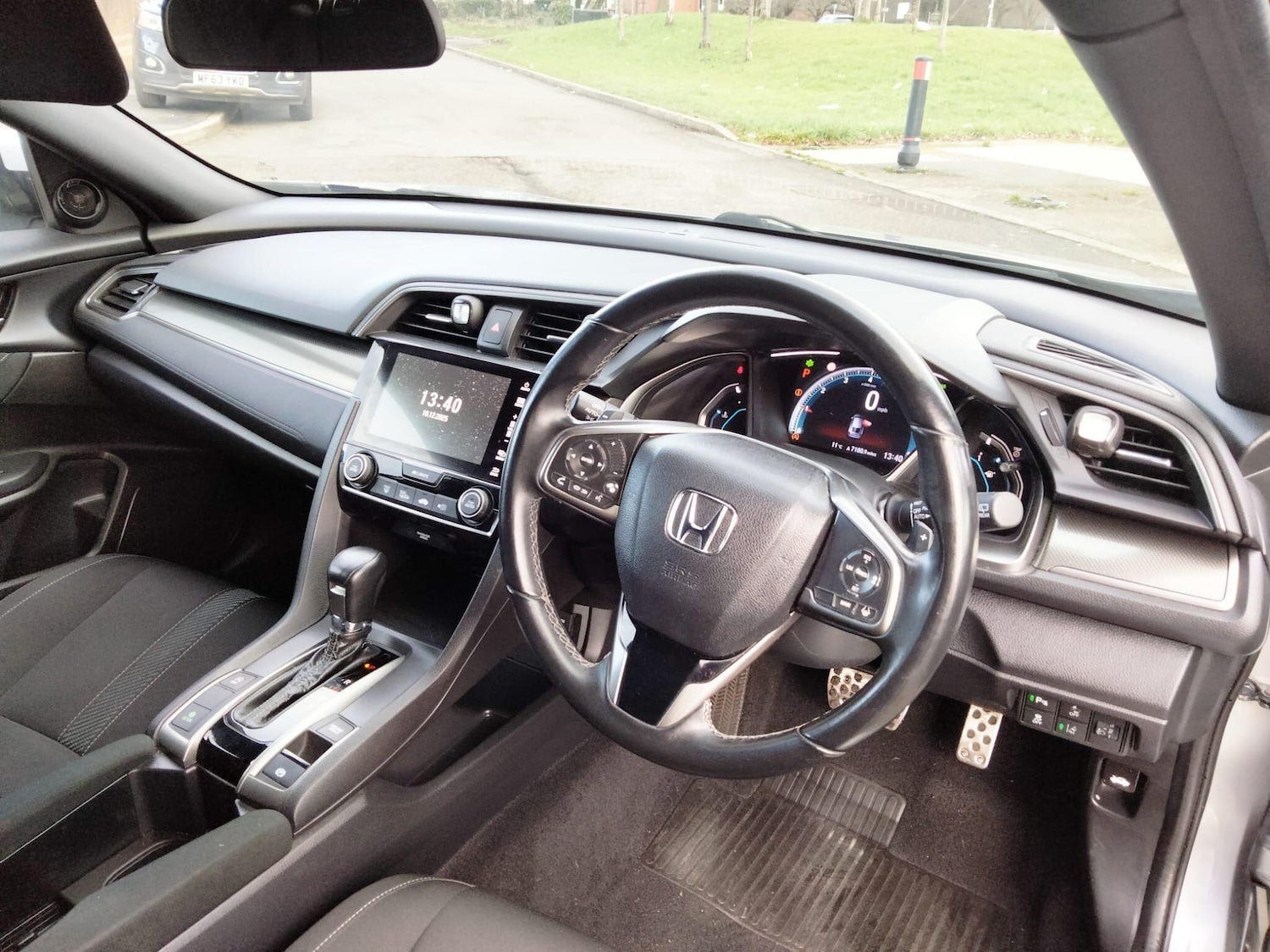 Used Honda Civic 2018 for sale - 77647597: Photo 29