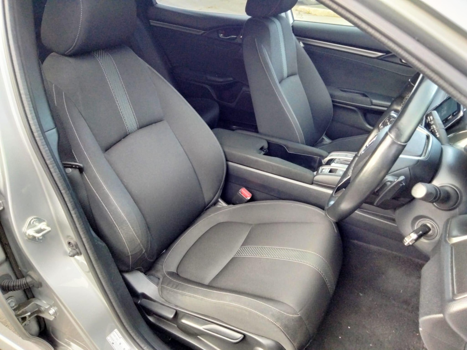 Used Honda Civic 2018 for sale - 77647597: Photo 35