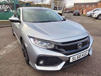 Used Honda Civic 2018 for sale - 77647597: Photo