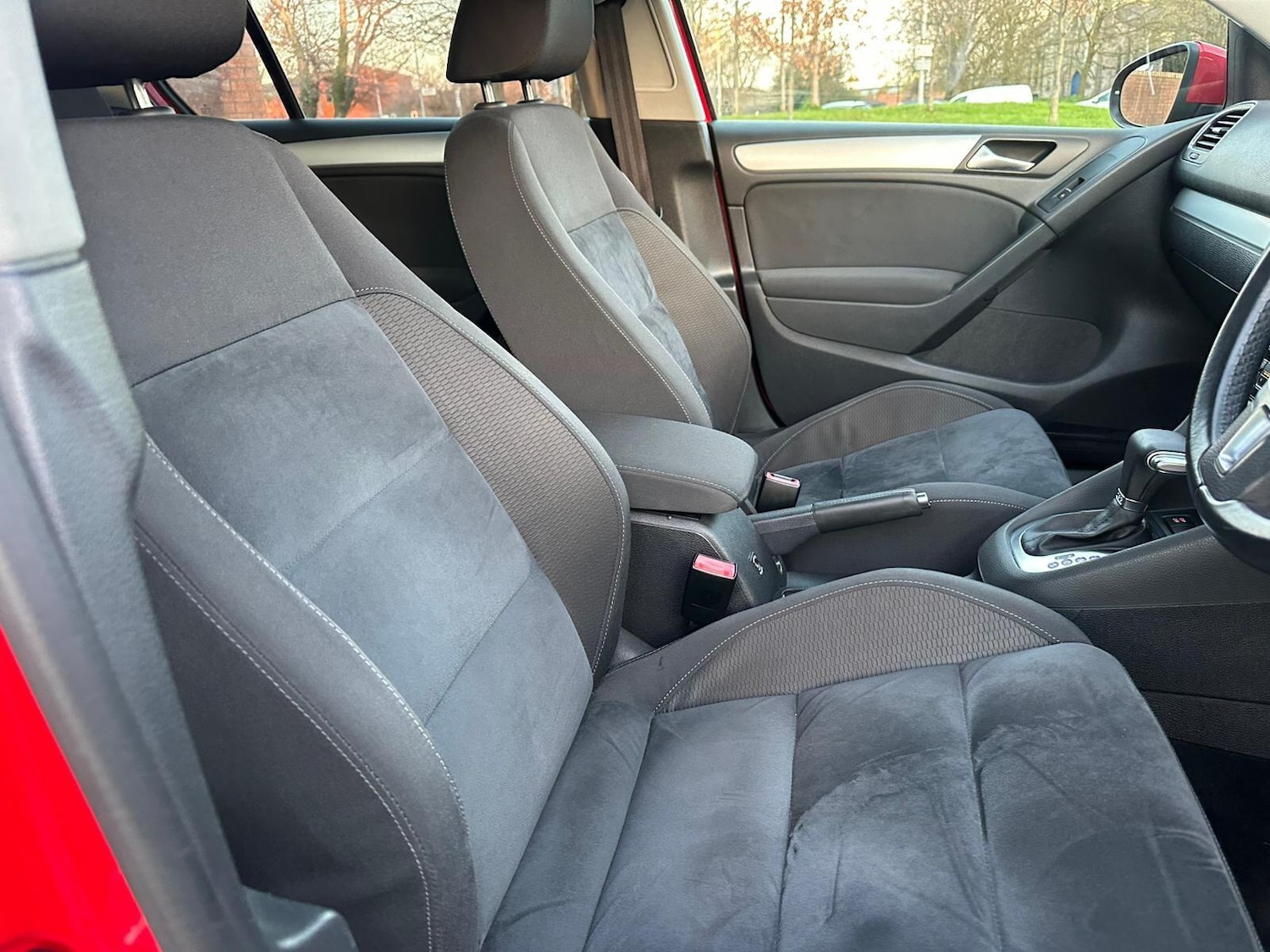 Used Volkswagen Golf 2025 for sale - 76714480: Photo 31