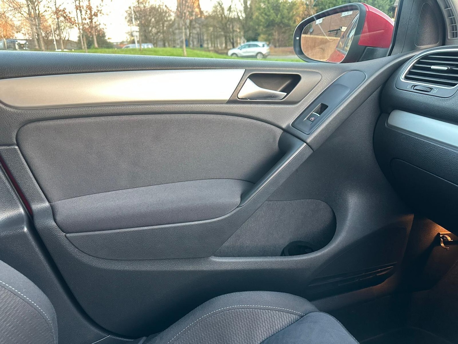 Used Volkswagen Golf 2025 for sale - 76714480: Photo 37