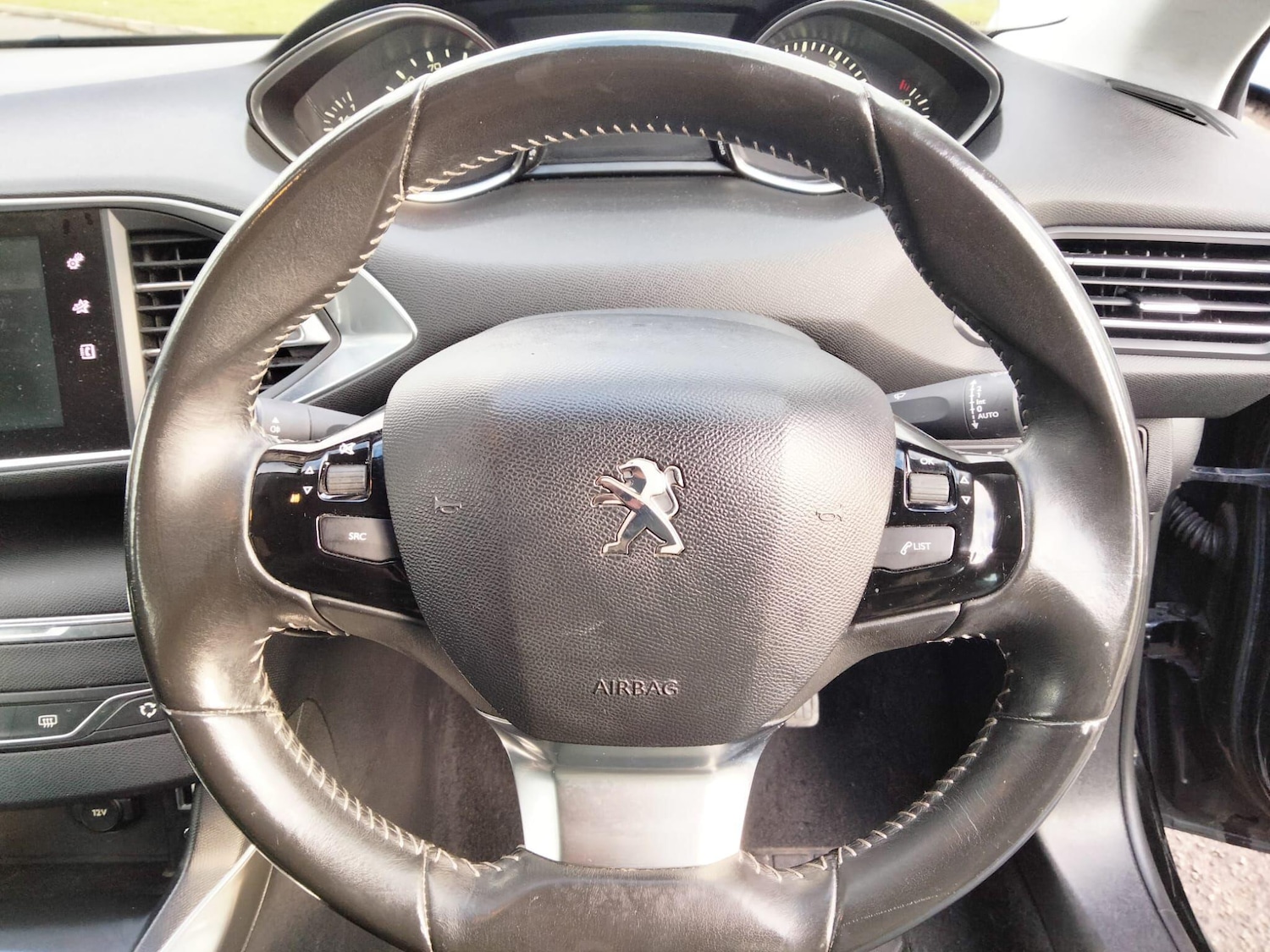 Used Peugeot 308 2014 for sale - 77647587: Photo 30