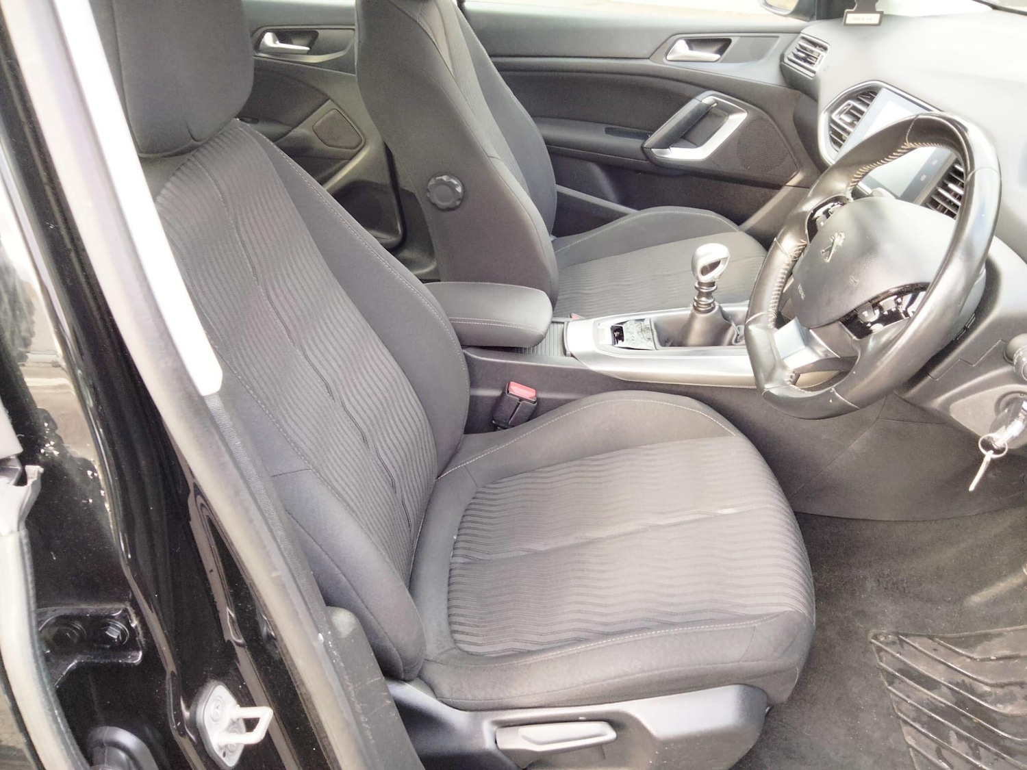 Used Peugeot 308 2014 for sale - 77647587: Photo 37