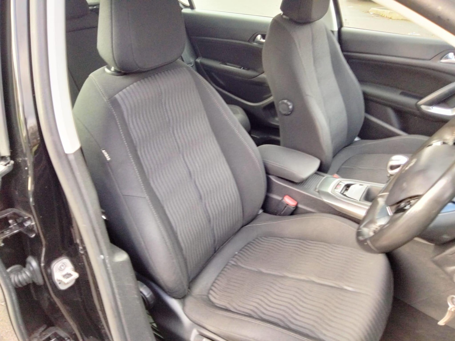 Used Peugeot 308 2014 for sale - 77647587: Photo 38