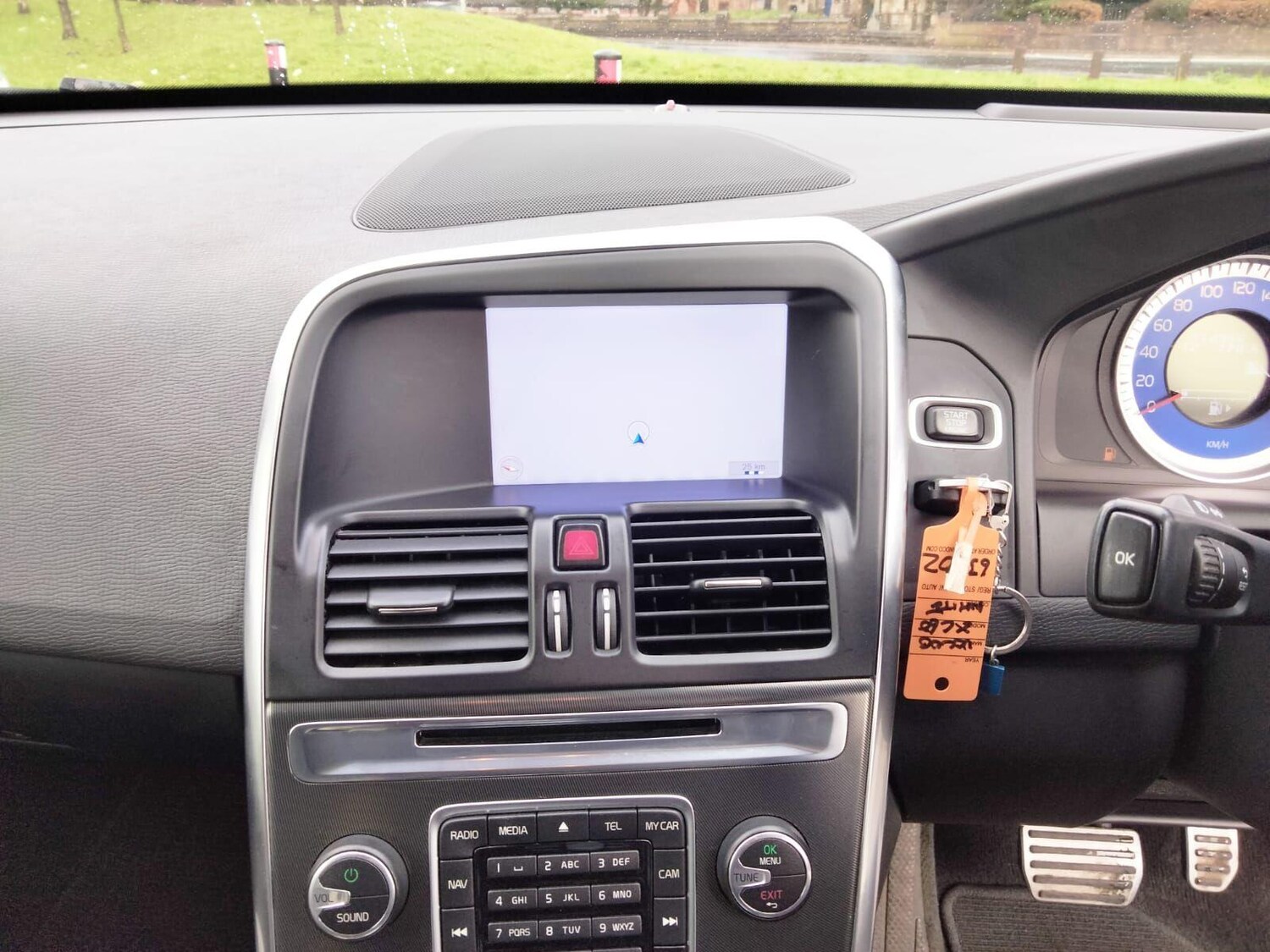 Used Volvo XC60 2025 for sale - 77647572: Photo 35