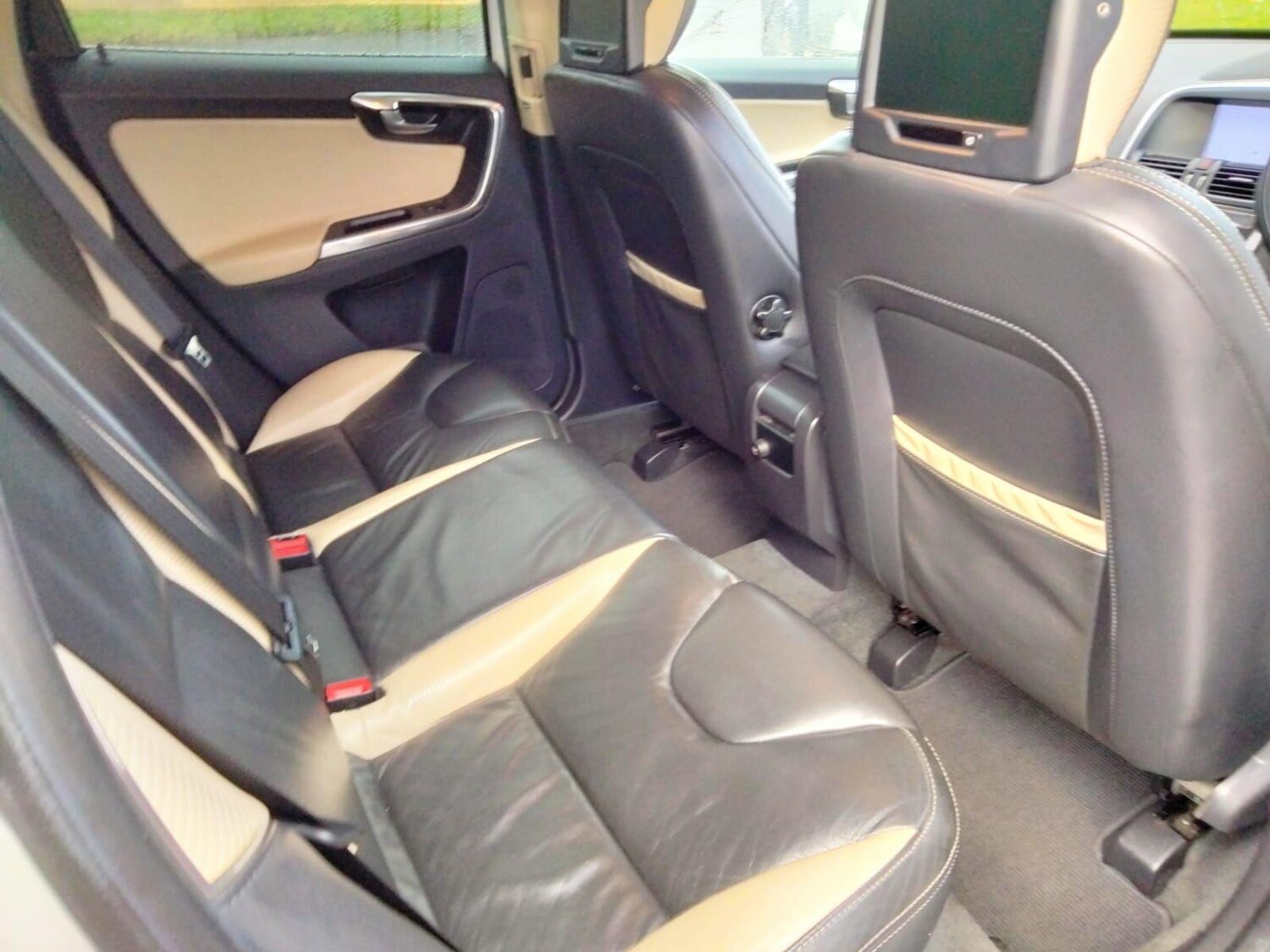 Used Volvo XC60 2025 for sale - 77647572: Photo 44