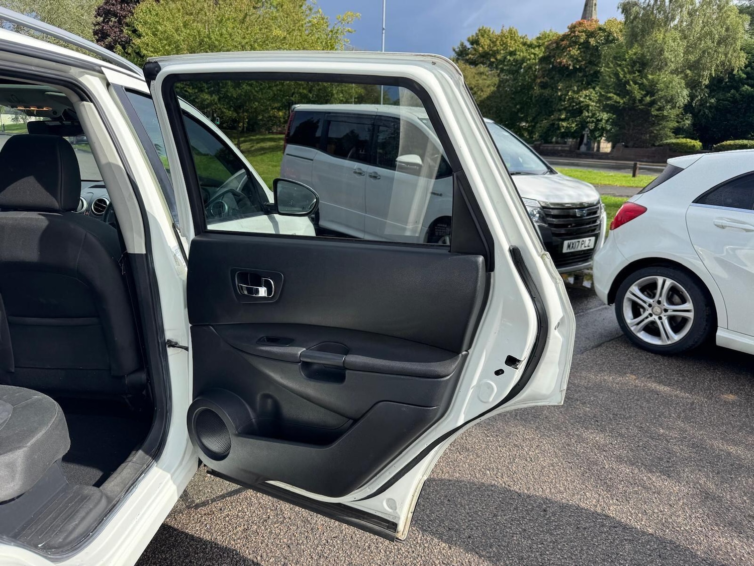 Used Nissan Qashqai+2 2012 for sale - 76926275: Photo 25