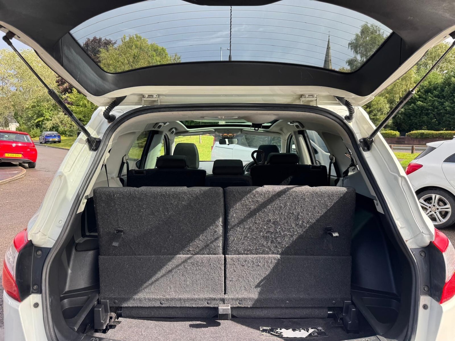 Used Nissan Qashqai+2 2012 for sale - 76926275: Photo 30