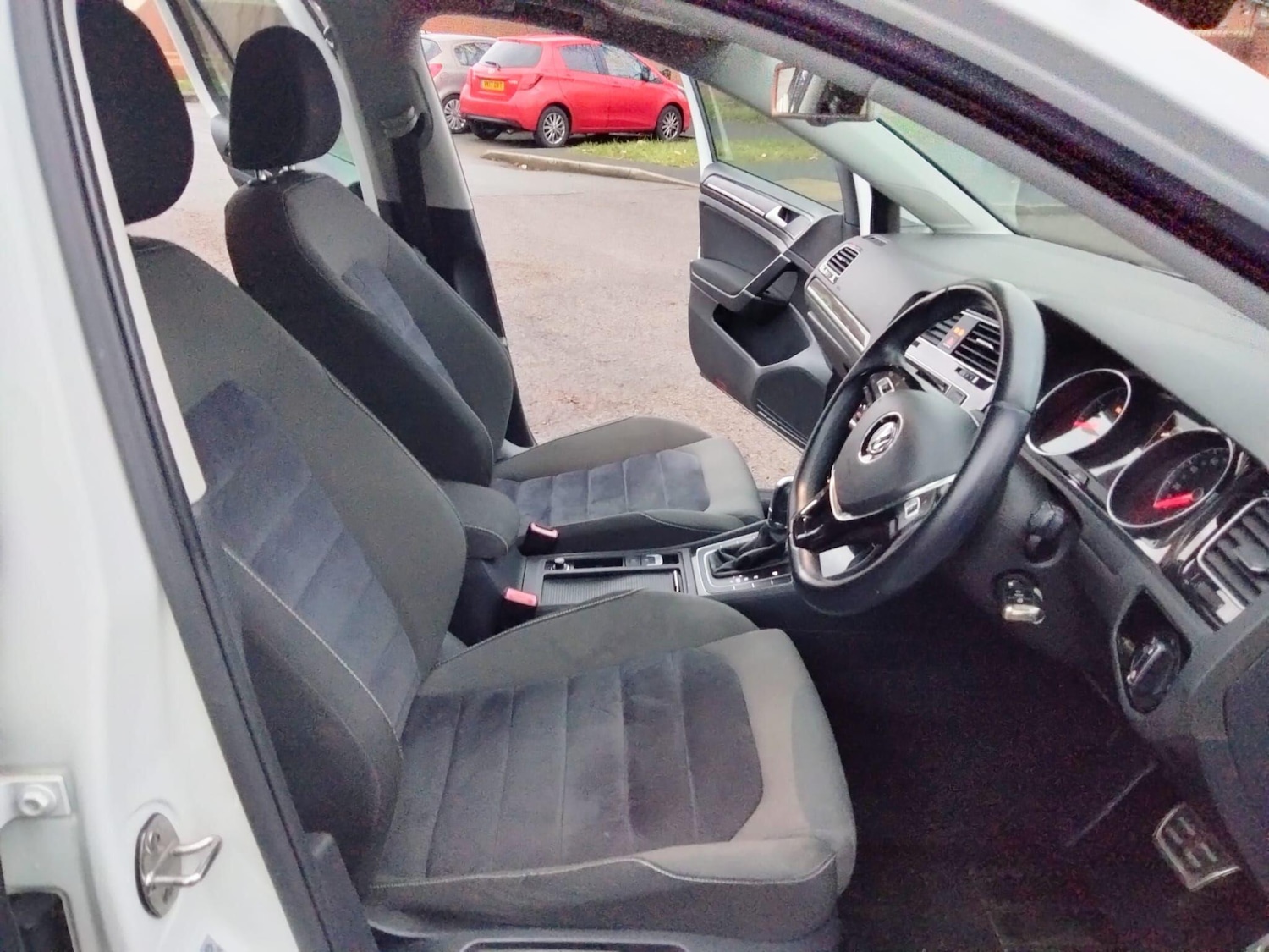 Used Volkswagen Golf 2025 for sale - 76735439: Photo 25