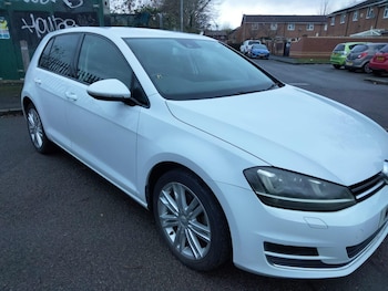 Used Volkswagen Golf 2013 for sale - 76735439: Photo