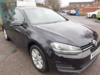 Used Volkswagen Golf 2015 for sale - 77040920: Photo