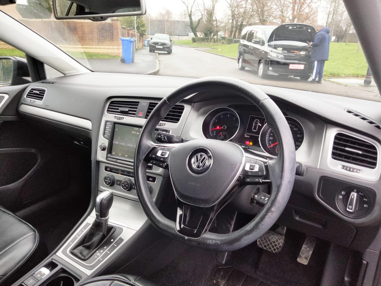 Used Volkswagen Golf 2025 for sale - 77040920: Photo 25