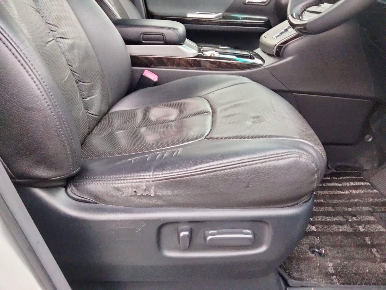 Used Toyota Vellfire 2025 for sale - 77647577: Photo 46