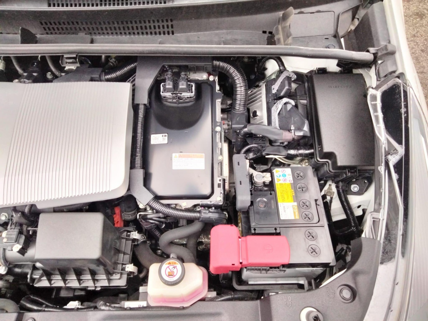 Used Toyota Prius 2026 for sale - 77647595: Photo 32