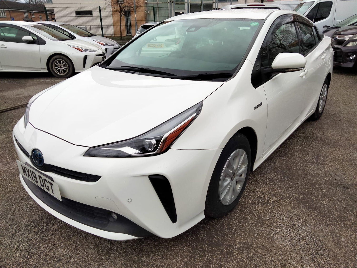 Used Toyota Prius 2026 for sale - 77647595: Photo 4