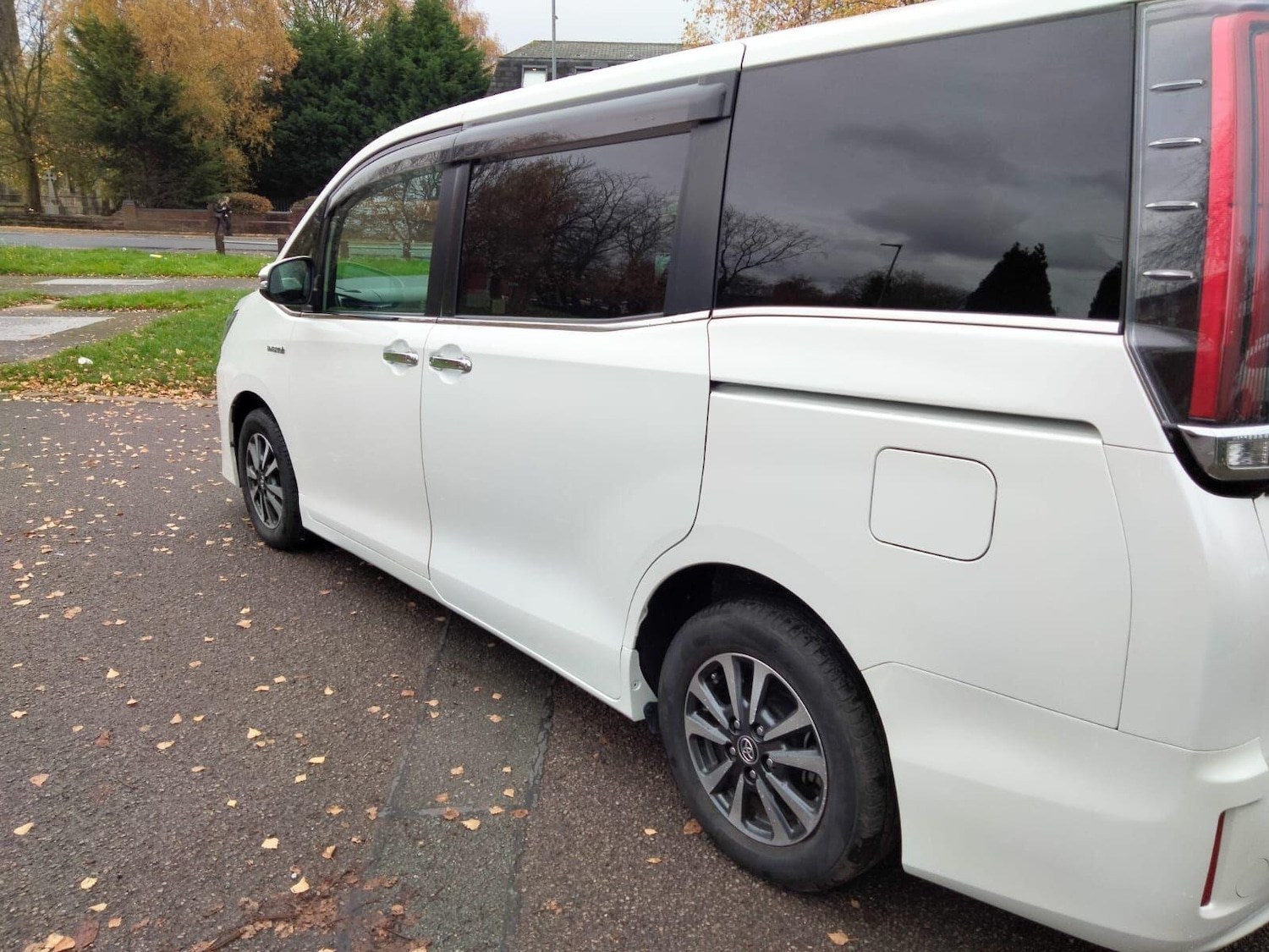 Used Toyota Voxy 2025 for sale - 76550414: Photo 14