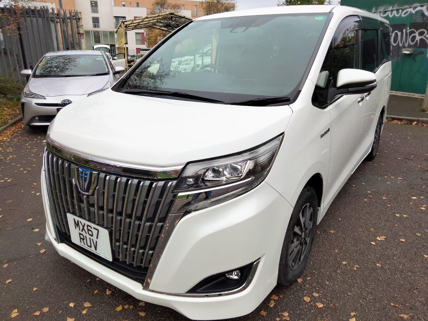 Used Toyota Voxy 2025 for sale - 76550414: Photo 18