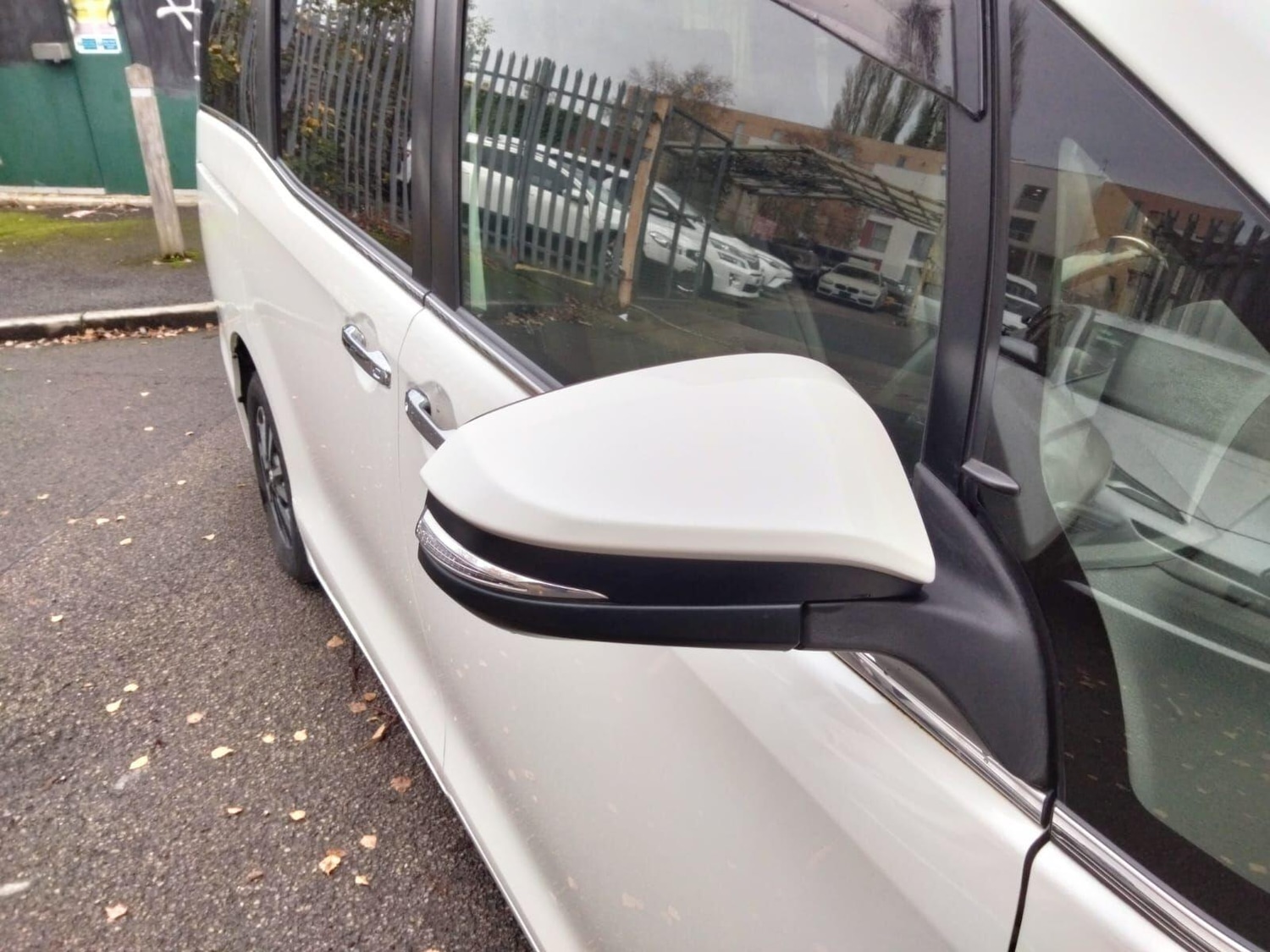 Used Toyota Voxy 2025 for sale - 76550414: Photo 27