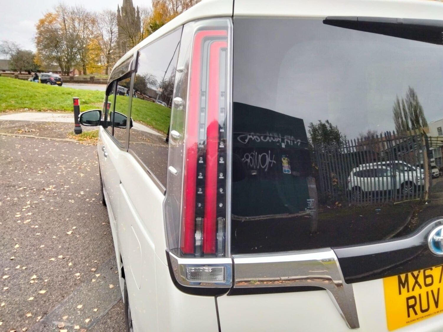 Used Toyota Voxy 2025 for sale - 76550414: Photo 28