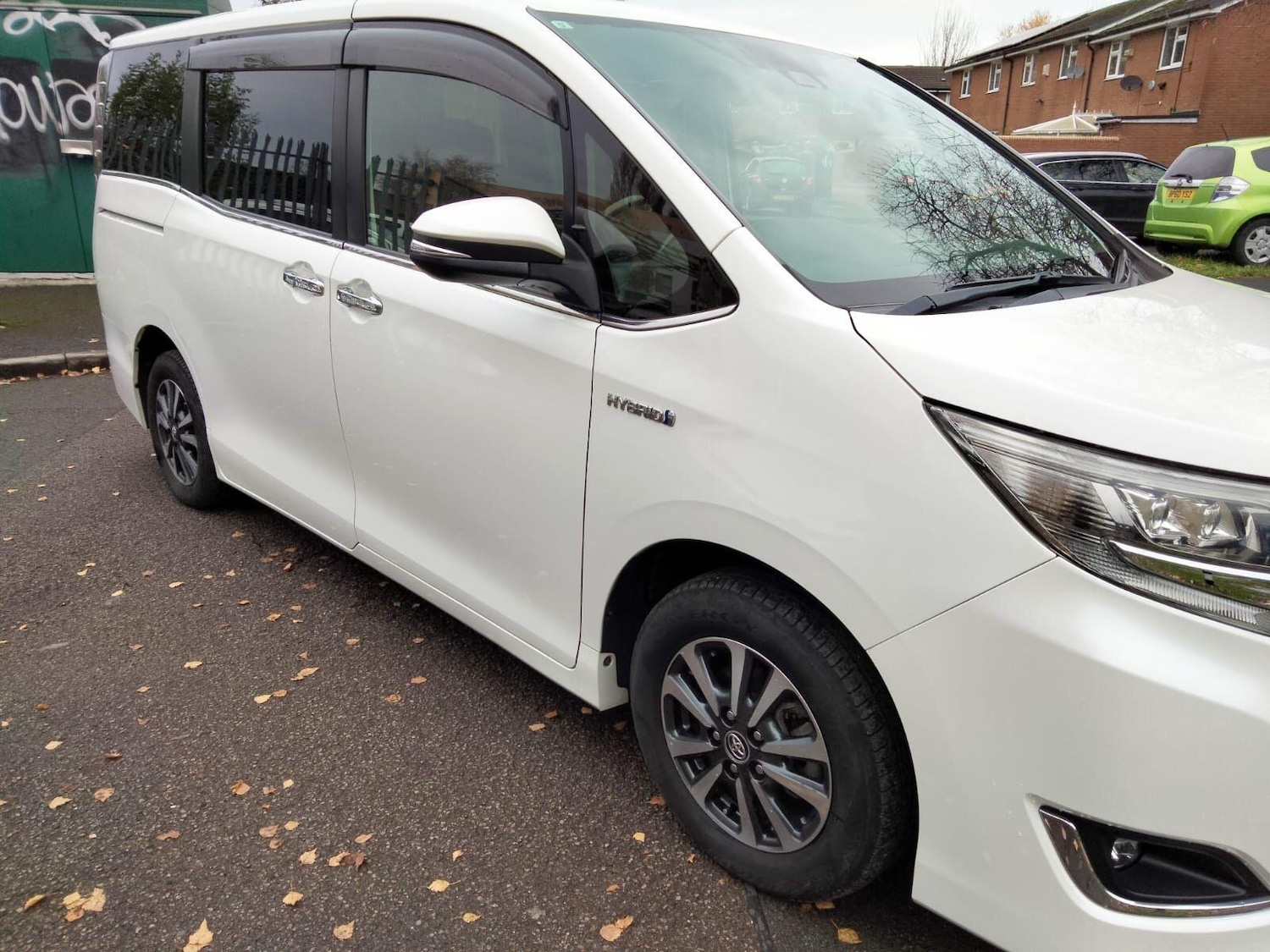 Used Toyota Voxy 2025 for sale - 76550414: Photo 4
