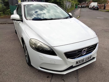 Used Volvo V40 2016 for sale - 78923235: Photo