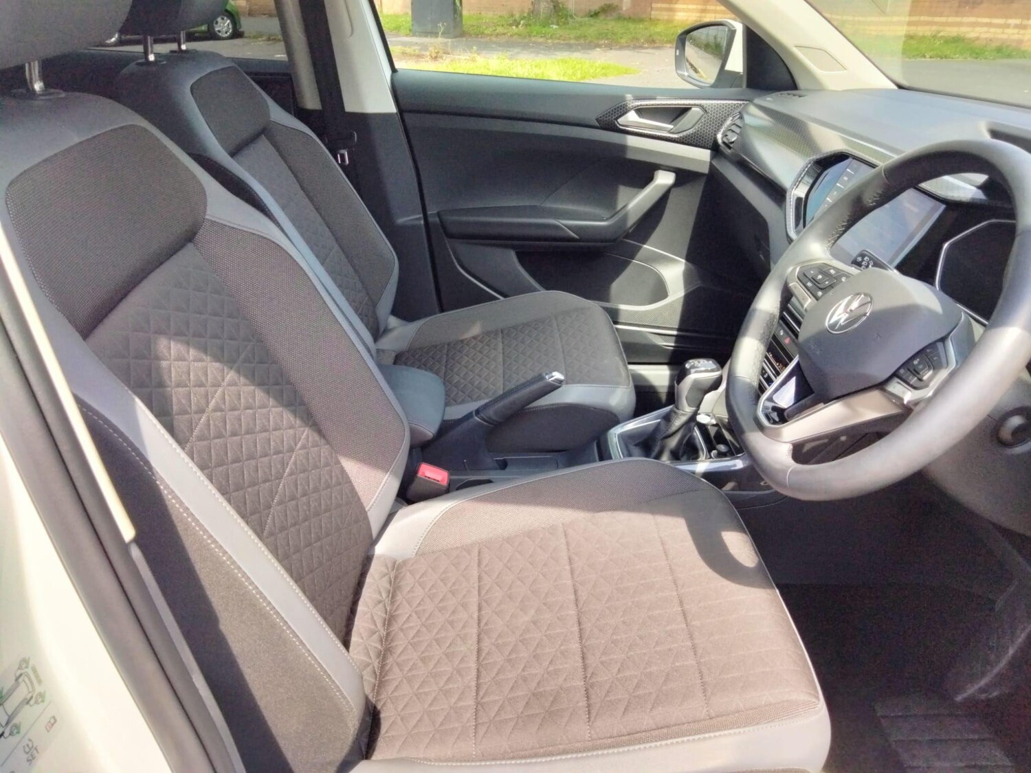 Used Volkswagen T-Cross 2025 for sale - 77647570: Photo 33