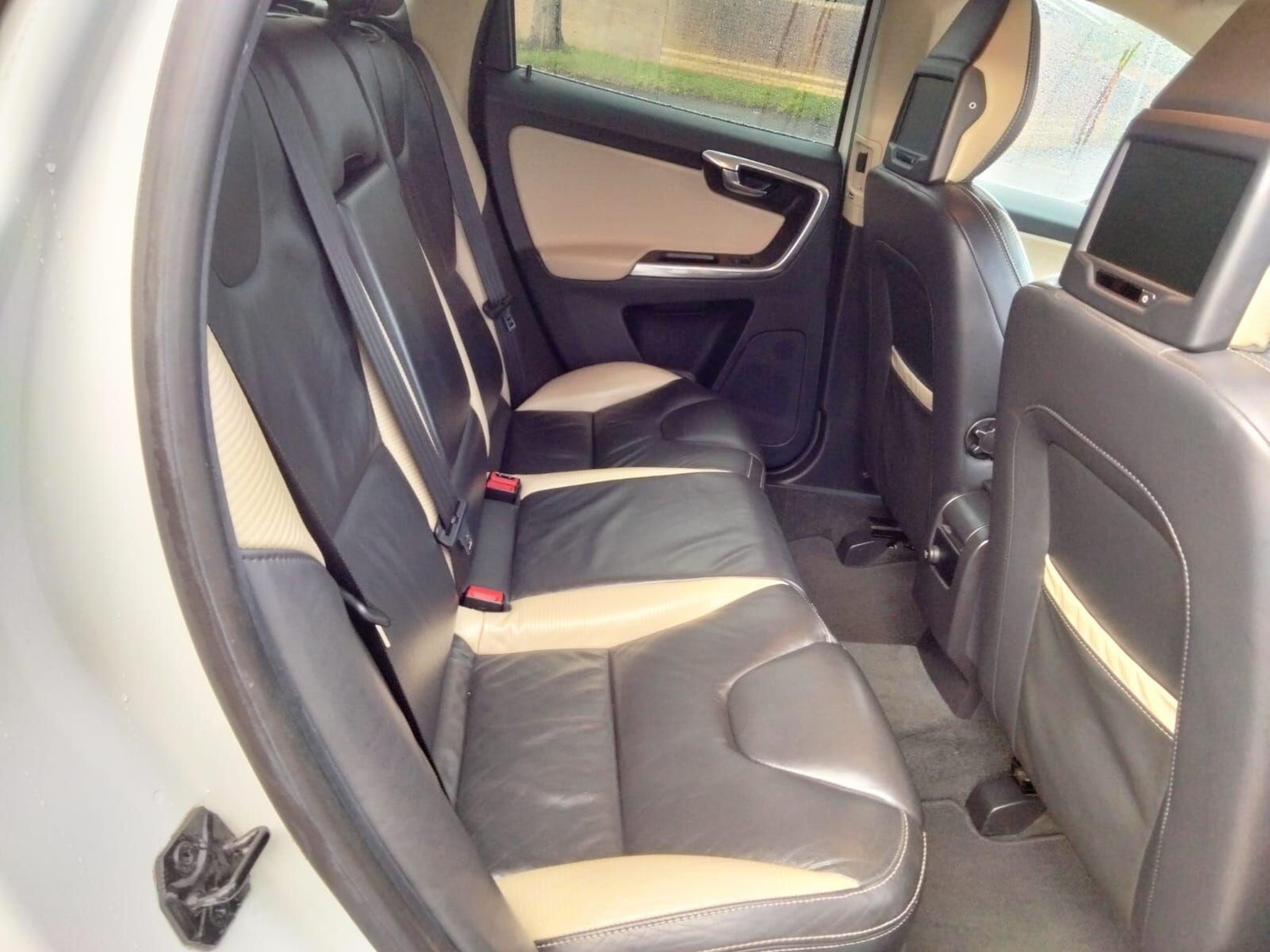 Used Volvo XC60 for sale - 76866440: Photo 45