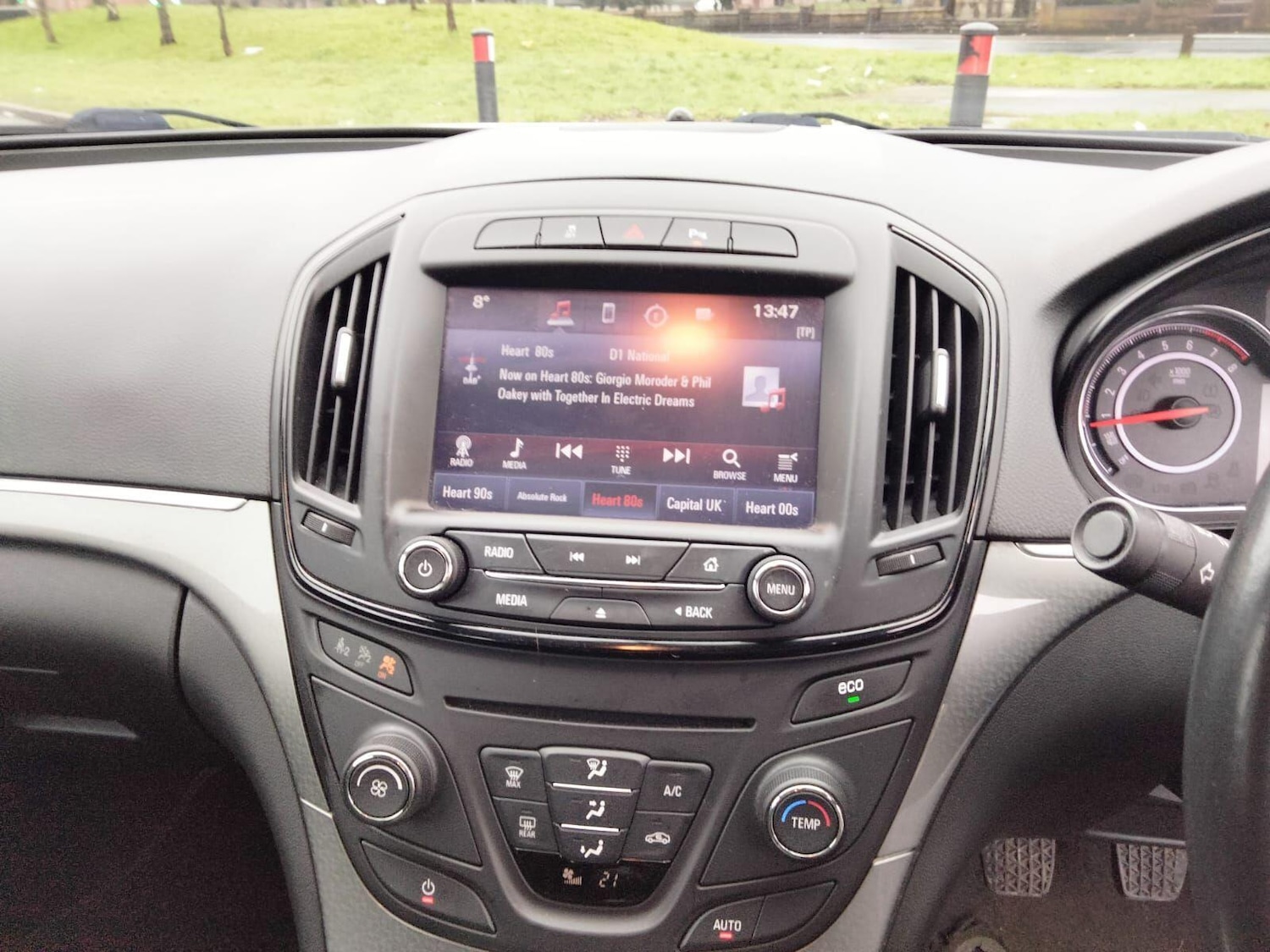 Used Vauxhall Insignia 2017 for sale - 77647596: Photo 27