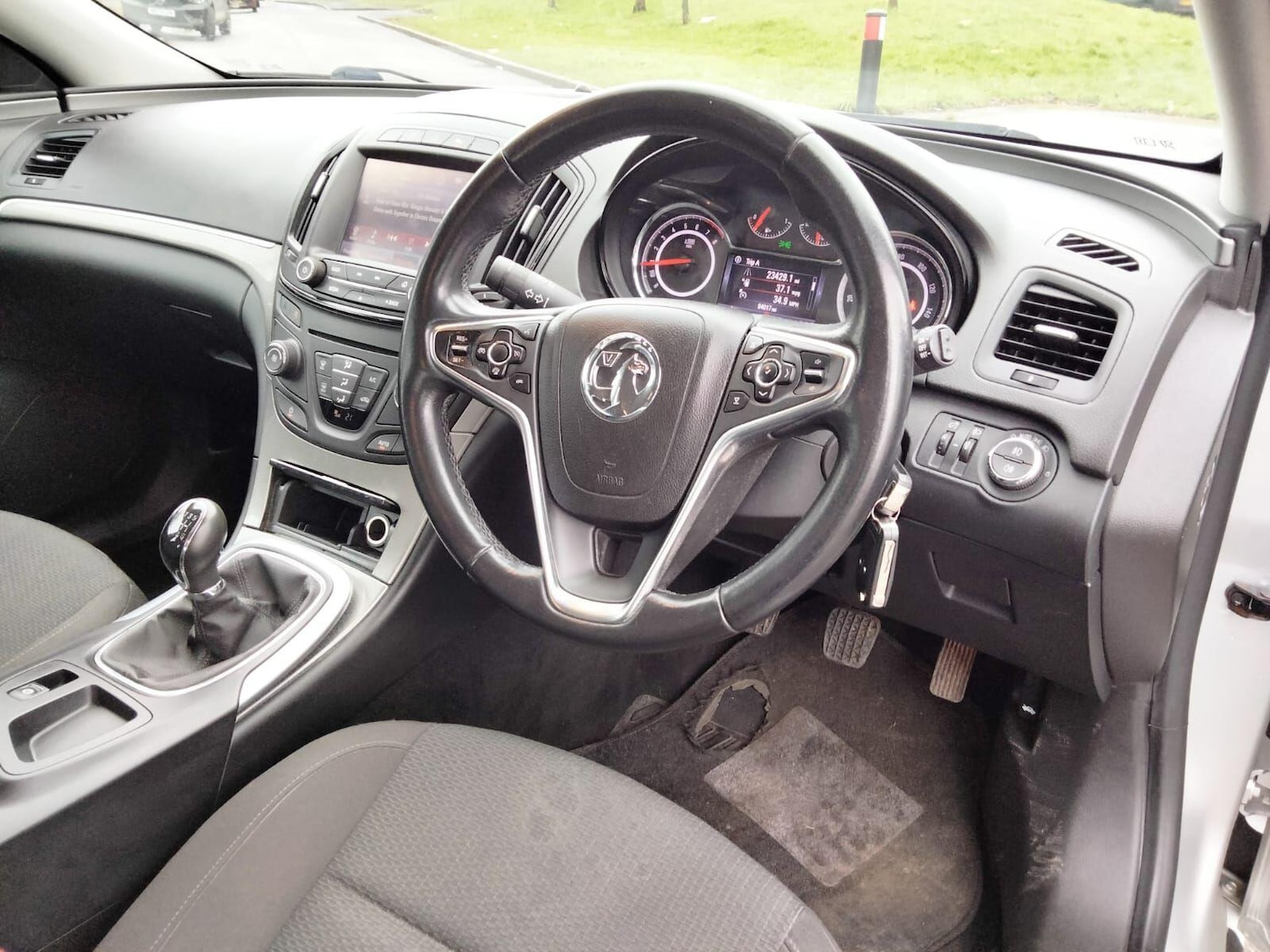 Used Vauxhall Insignia 2017 for sale - 77647596: Photo 28