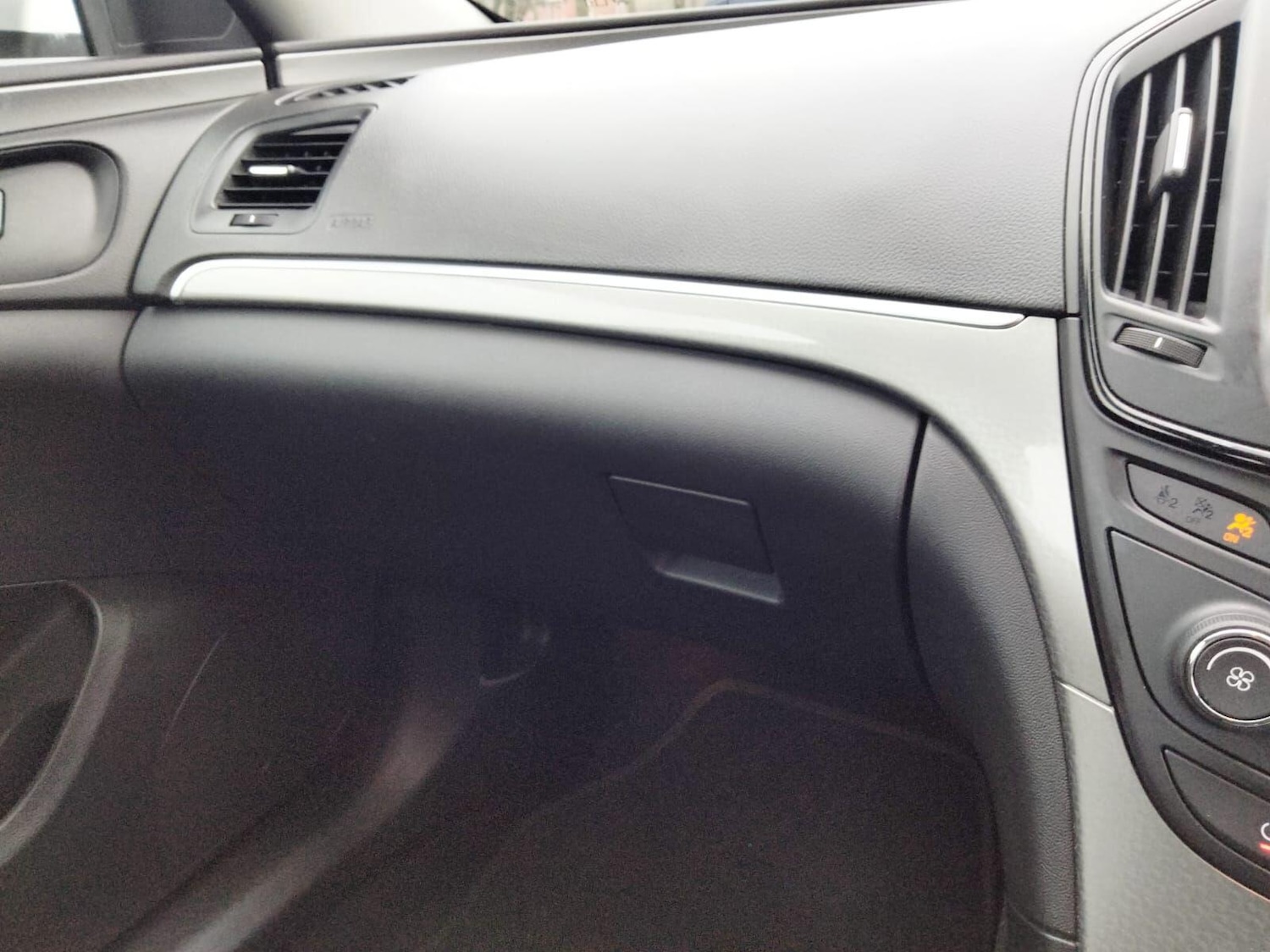 Used Vauxhall Insignia 2017 for sale - 77647596: Photo 30