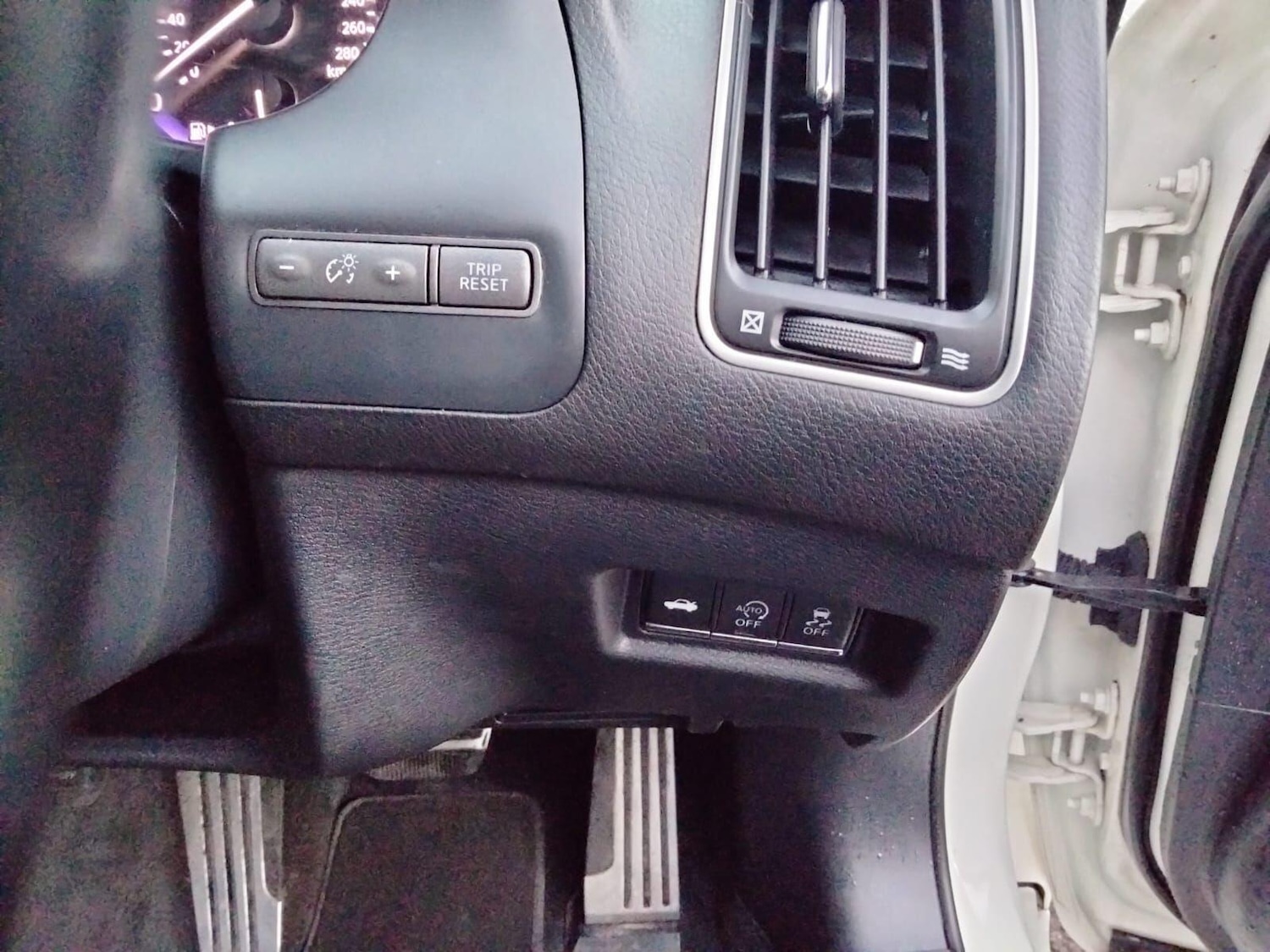 Used Infiniti Q50 2016 for sale - 76735173: Photo 40