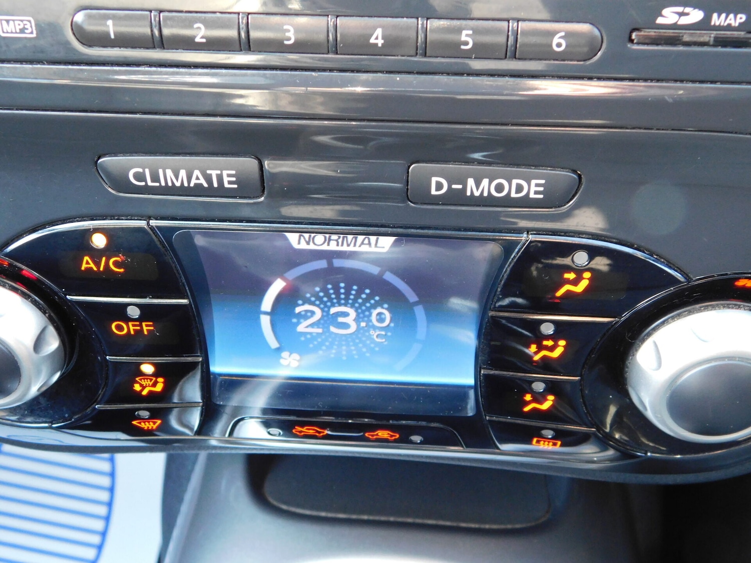 Used Nissan Juke 2011 for sale - 77947201: Photo 12