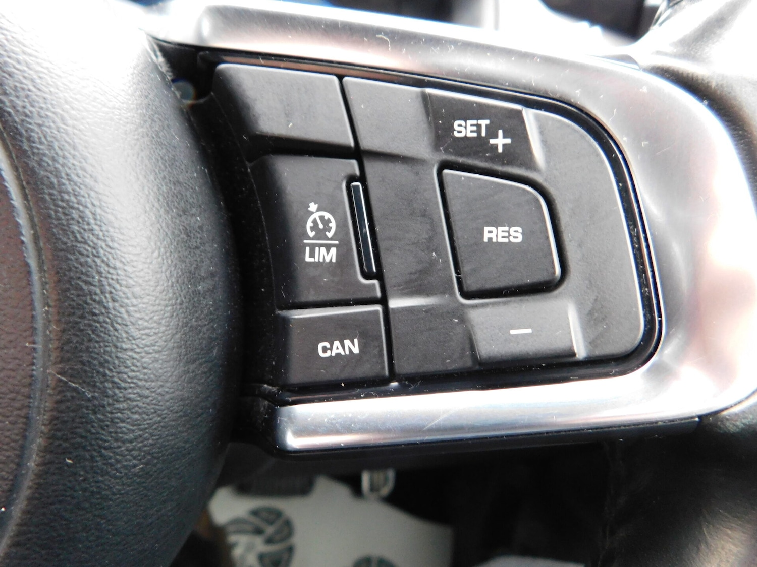 Used Jaguar F-Pace 2017 for sale - 77392654: Photo 14