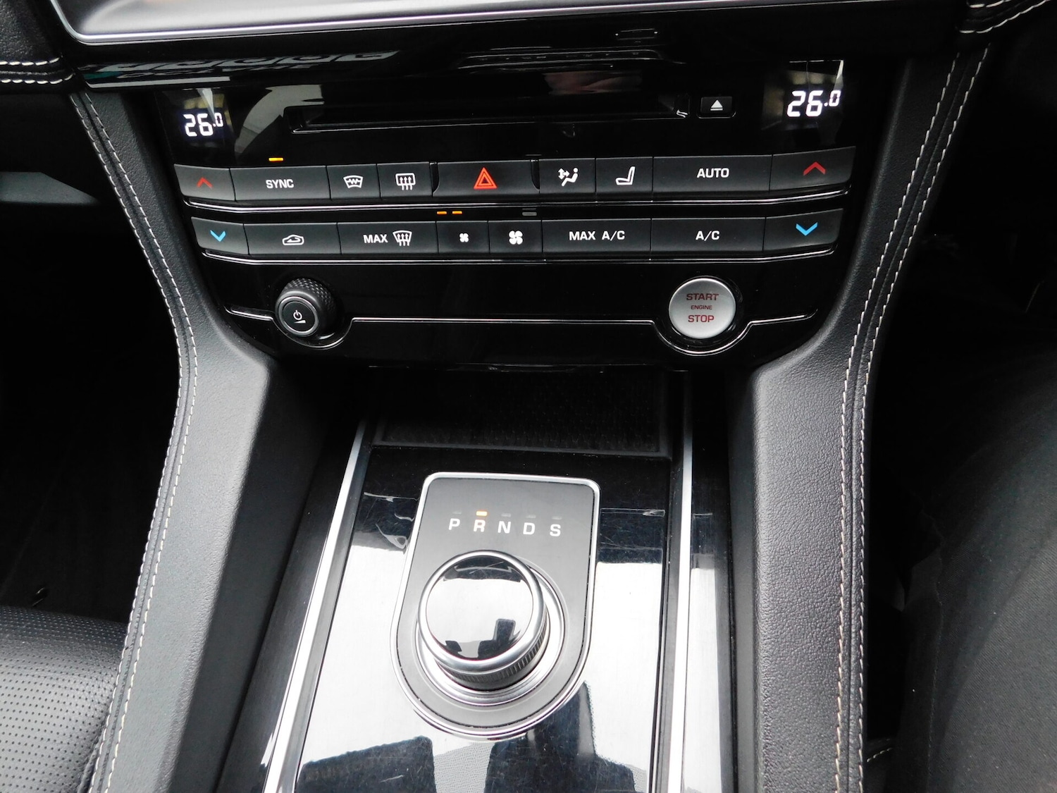 Used Jaguar F-Pace 2017 for sale - 77392654: Photo 16