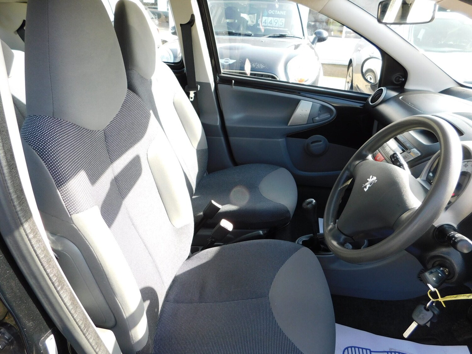 Used Peugeot 107 2008 for sale - 77663570: Photo 8